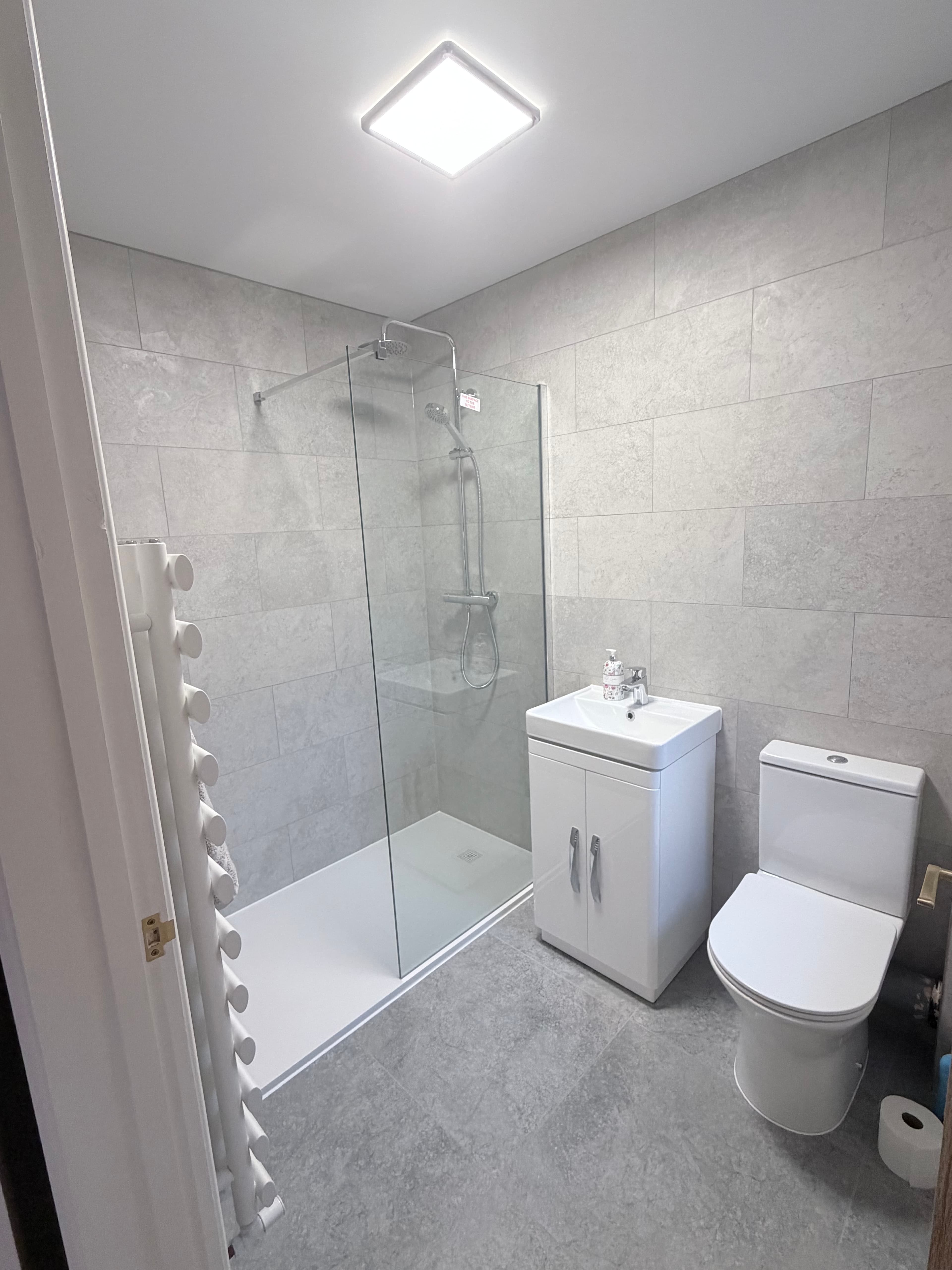 Single Storey Bungalow Extension - image 6